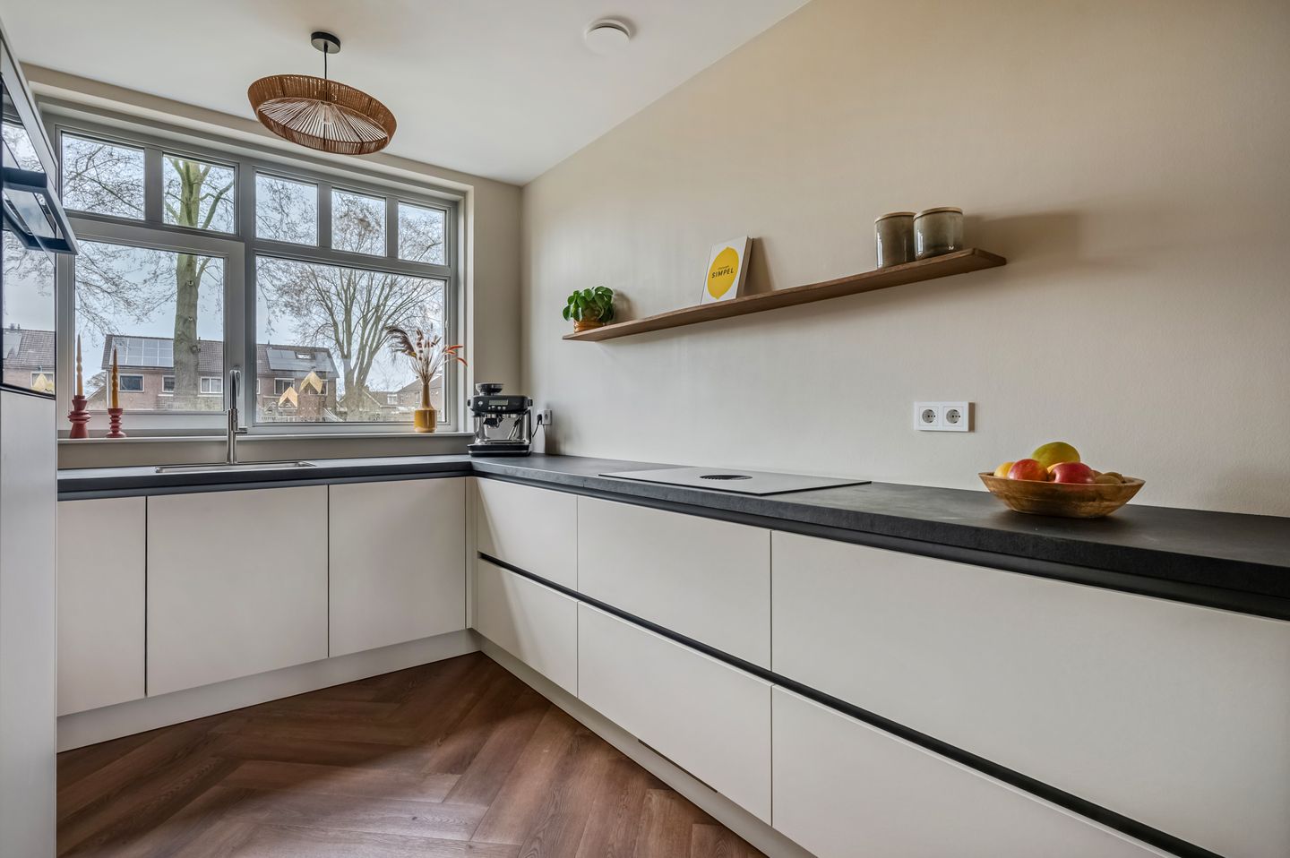 Modern and Energy Efficient Terraced House with Luxury Finish and Garden — 19