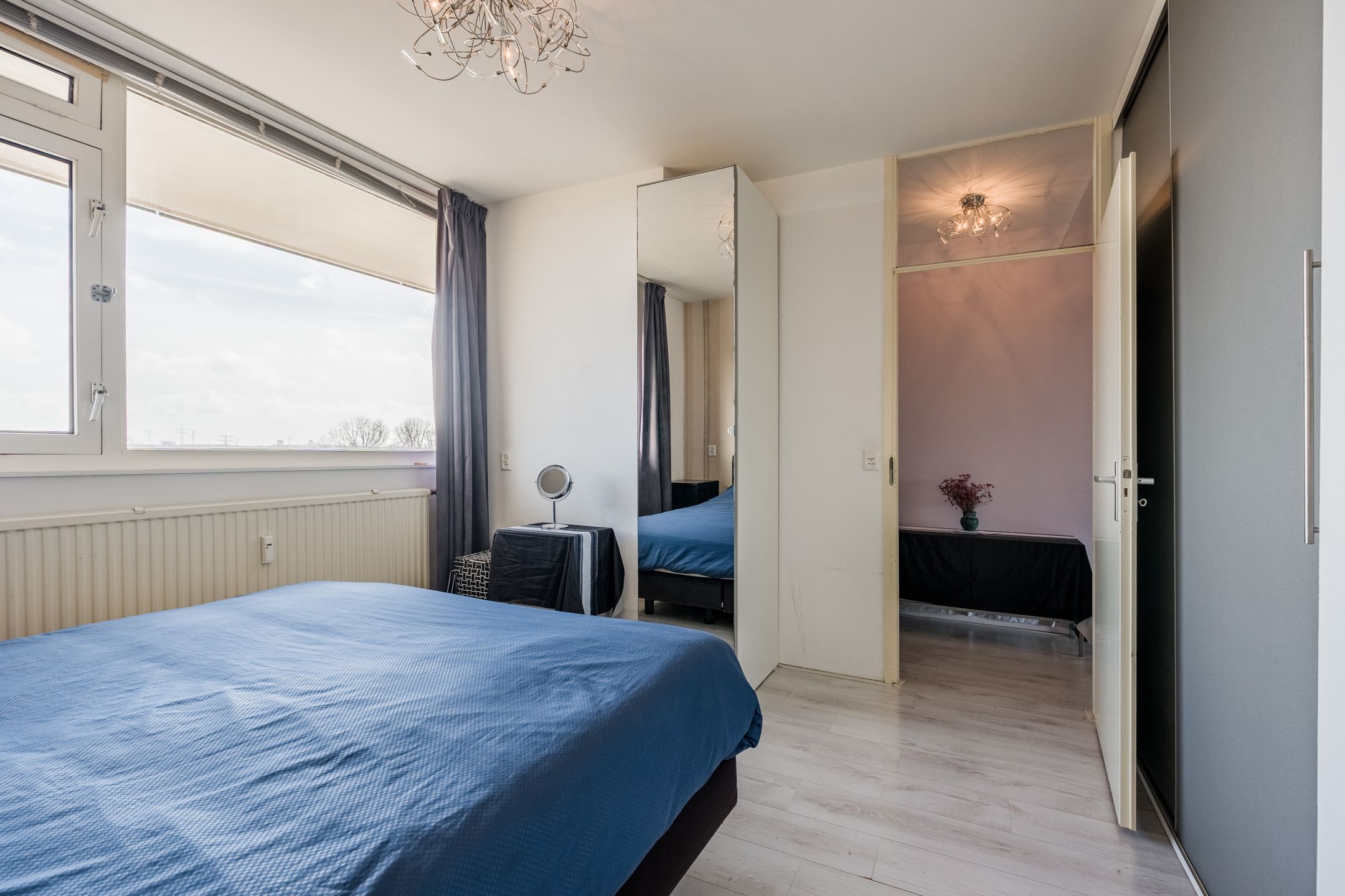 Light 2-room apartment with sunny balcony on the 7th floor in Diemen — 21