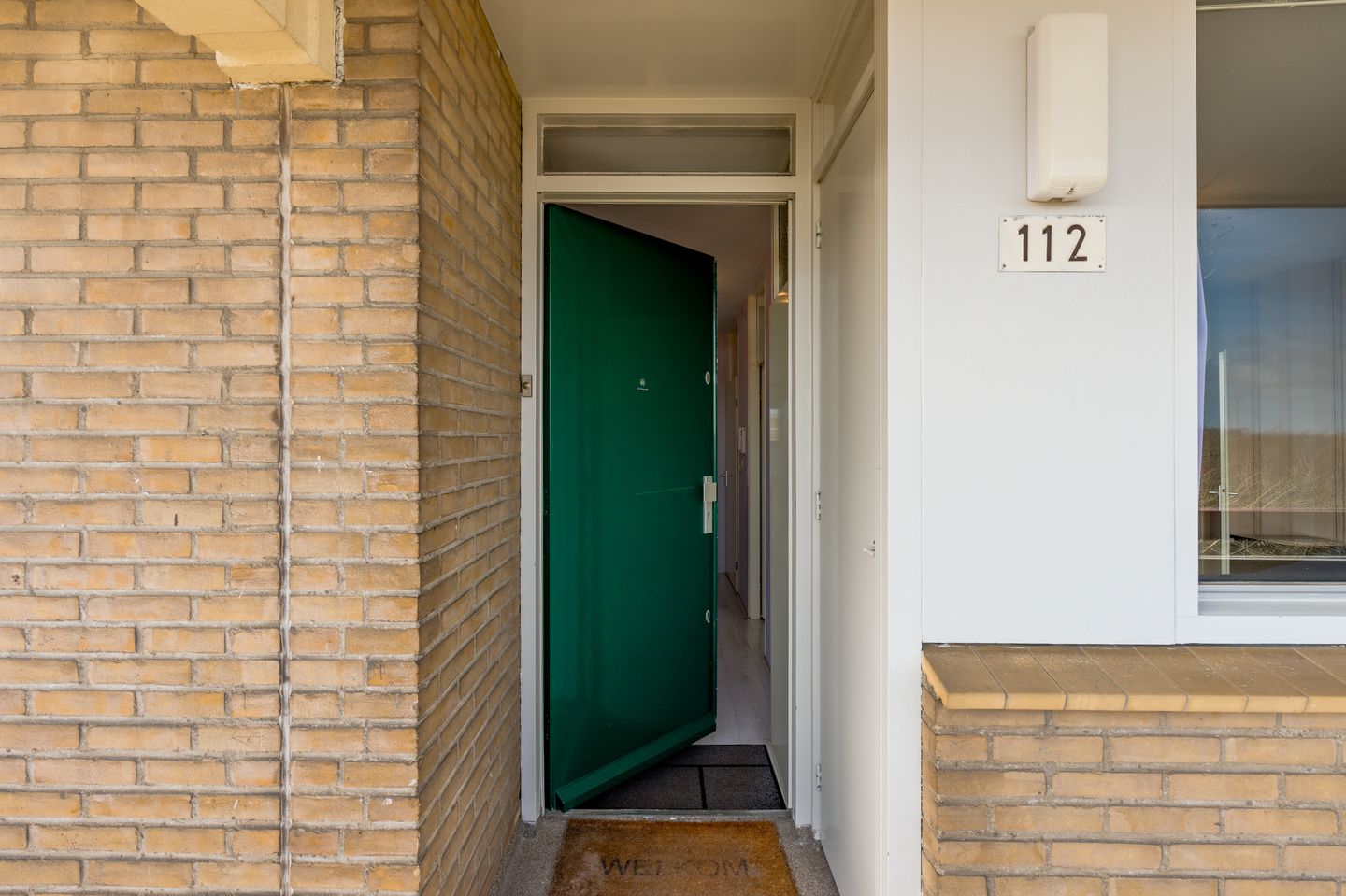 Light 2-room apartment with sunny balcony on the 7th floor in Diemen — 25