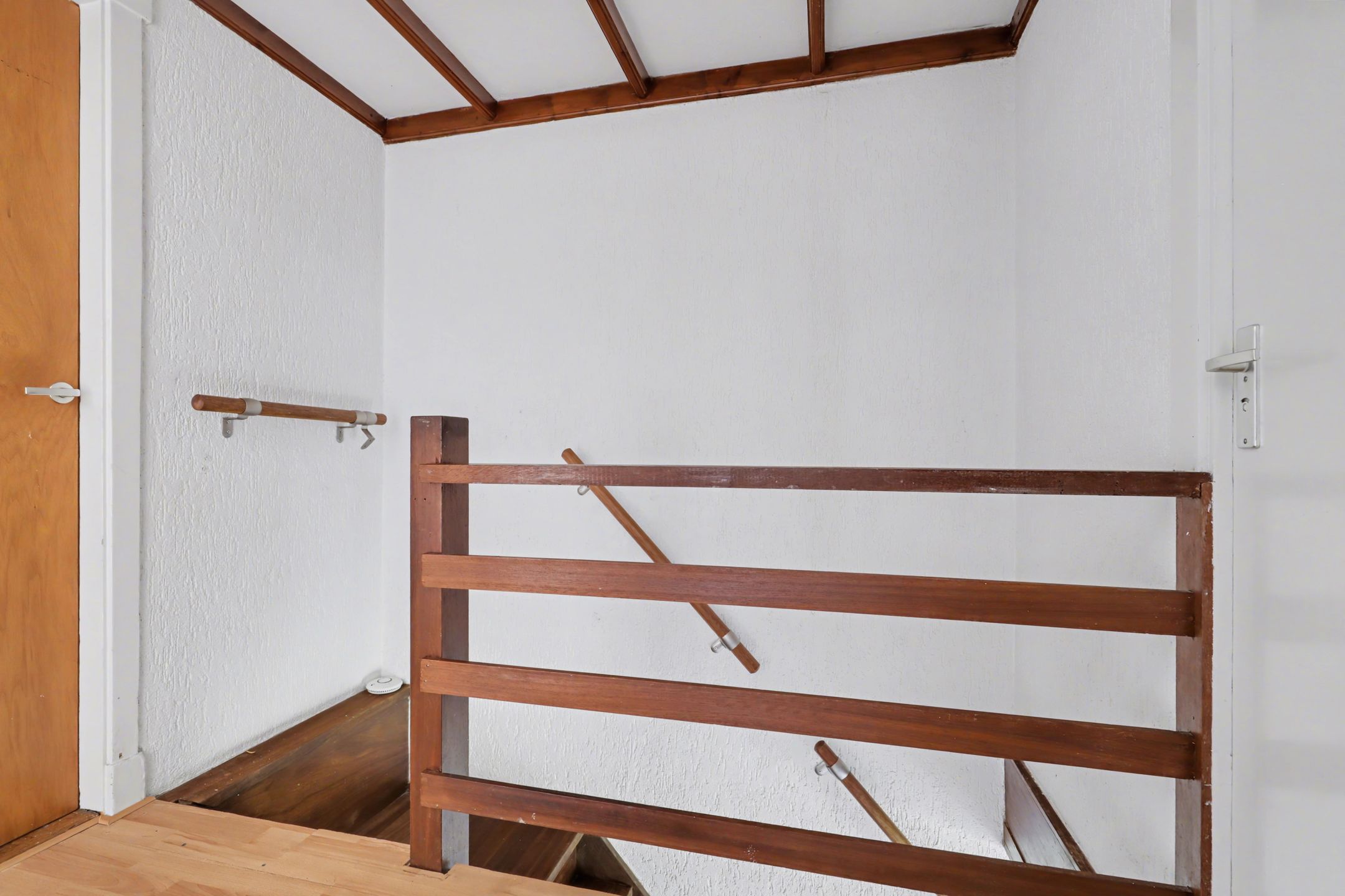 Well-maintained 1930s terraced house with deep garden in Soest 't Hart — 21