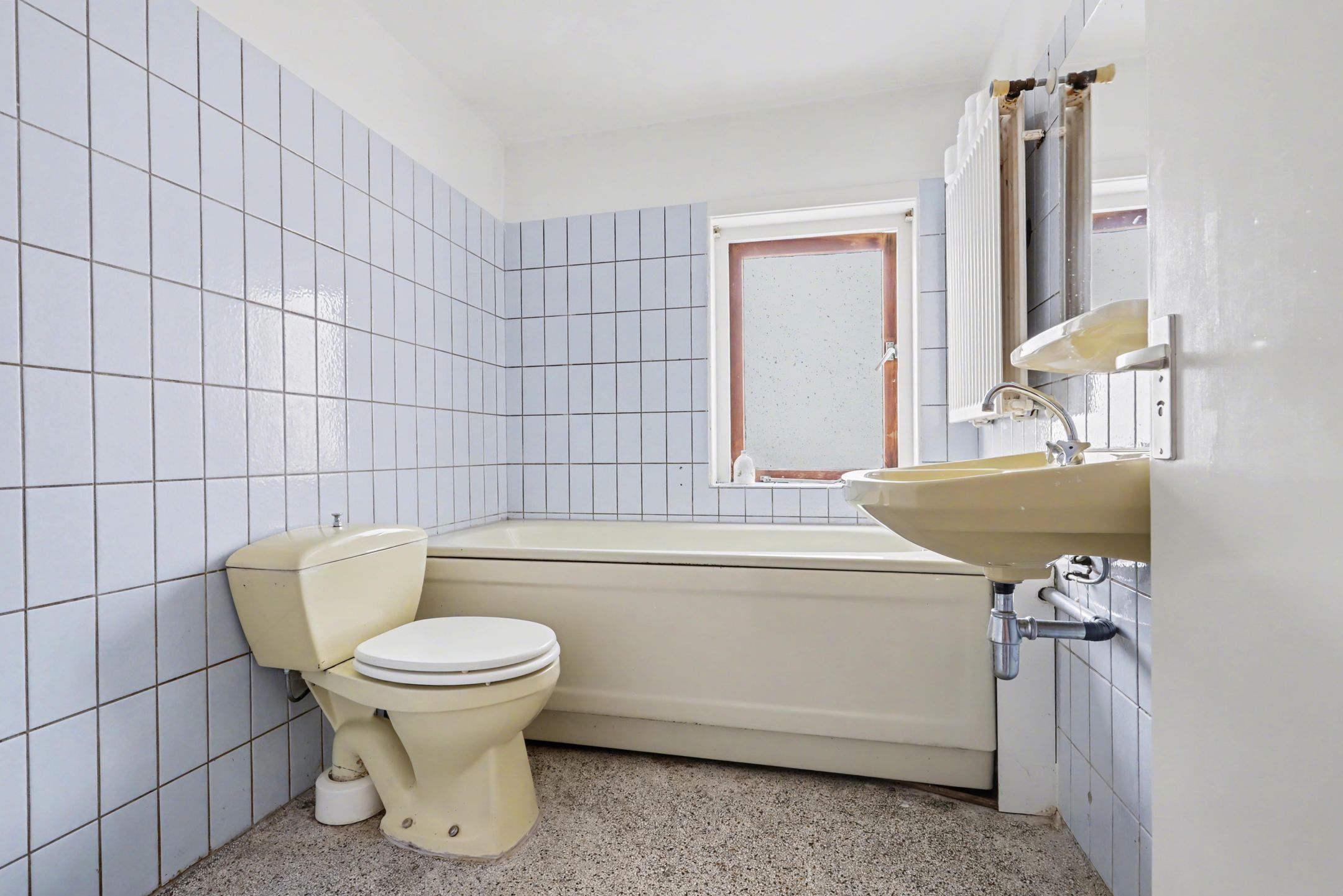Well-maintained 1930s terraced house with deep garden in Soest 't Hart — 27