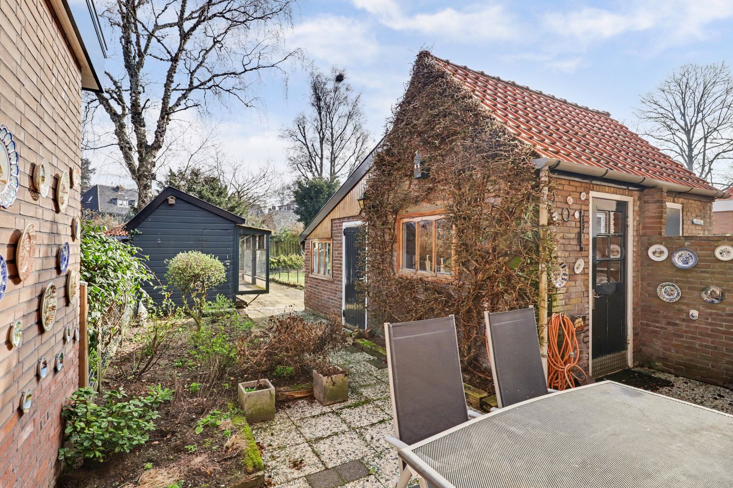 Well-maintained 1930s terraced house with deep garden in Soest 't Hart — 34
