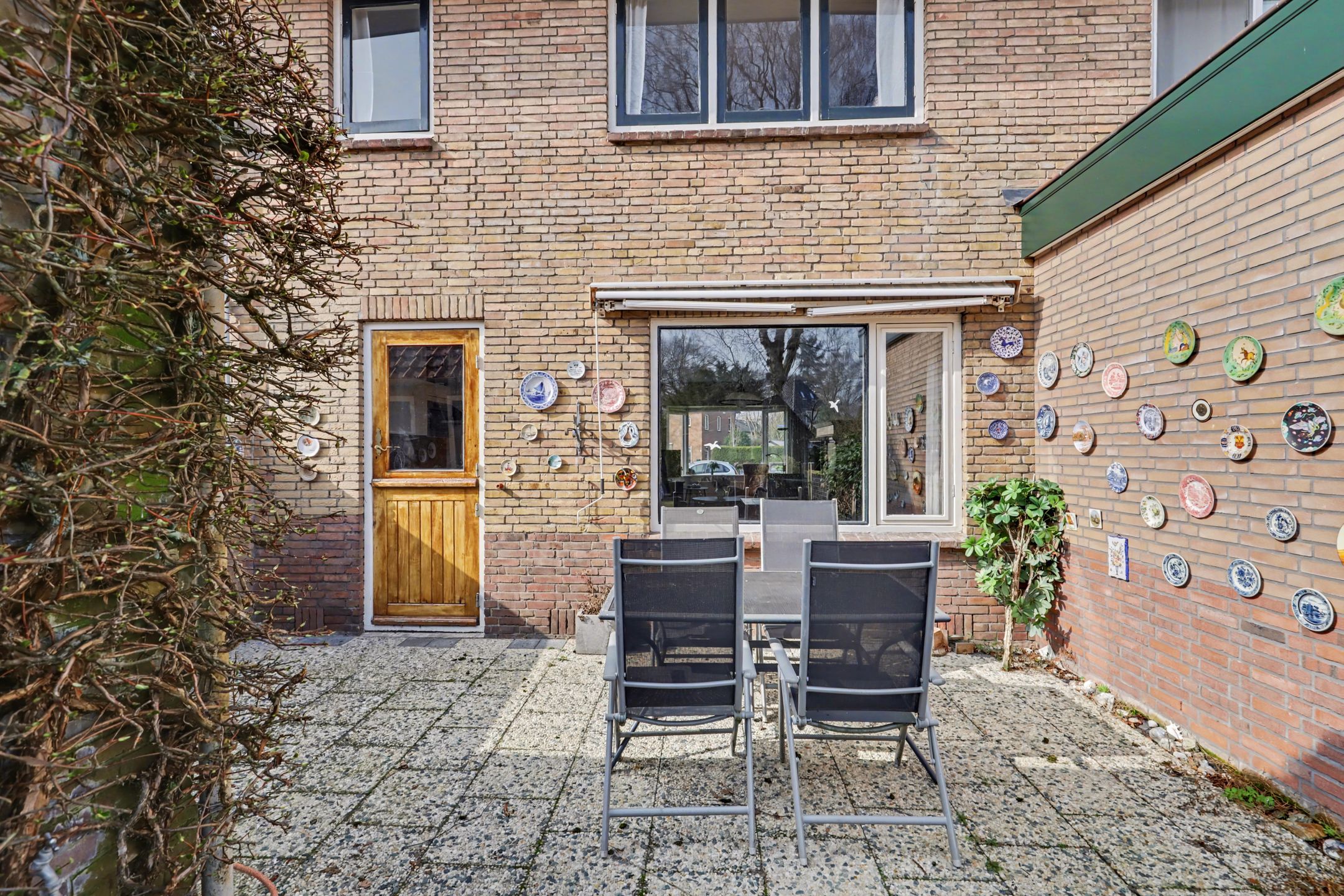 Well-maintained 1930s terraced house with deep garden in Soest 't Hart — 36