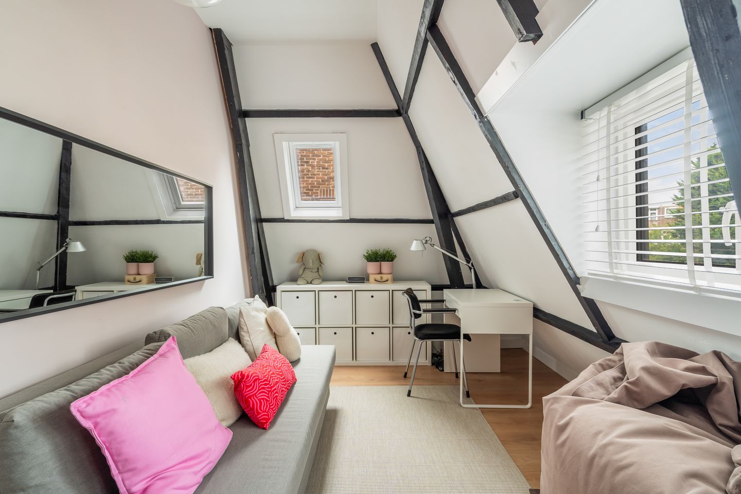 Charming Detached Villa in the Heart of Wassenaar Village Center — 39