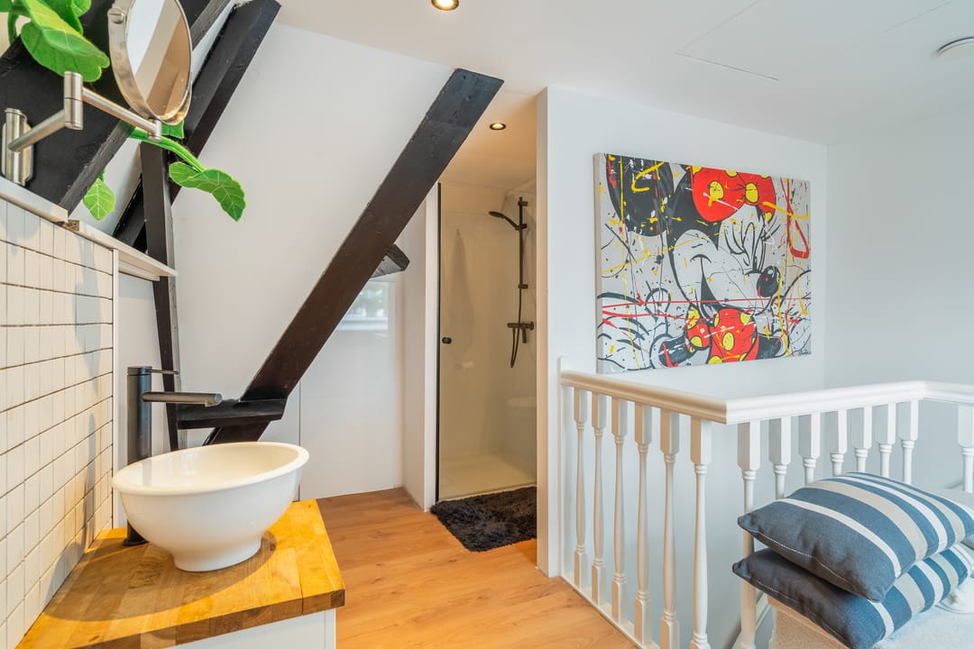 Charming Detached Villa in the Heart of Wassenaar Village Center — 42