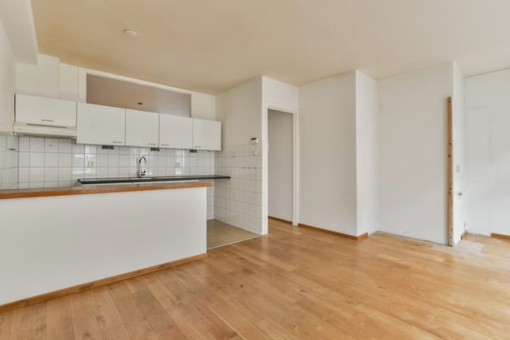 Photo 4 of Goudsbloemstraat 8-1