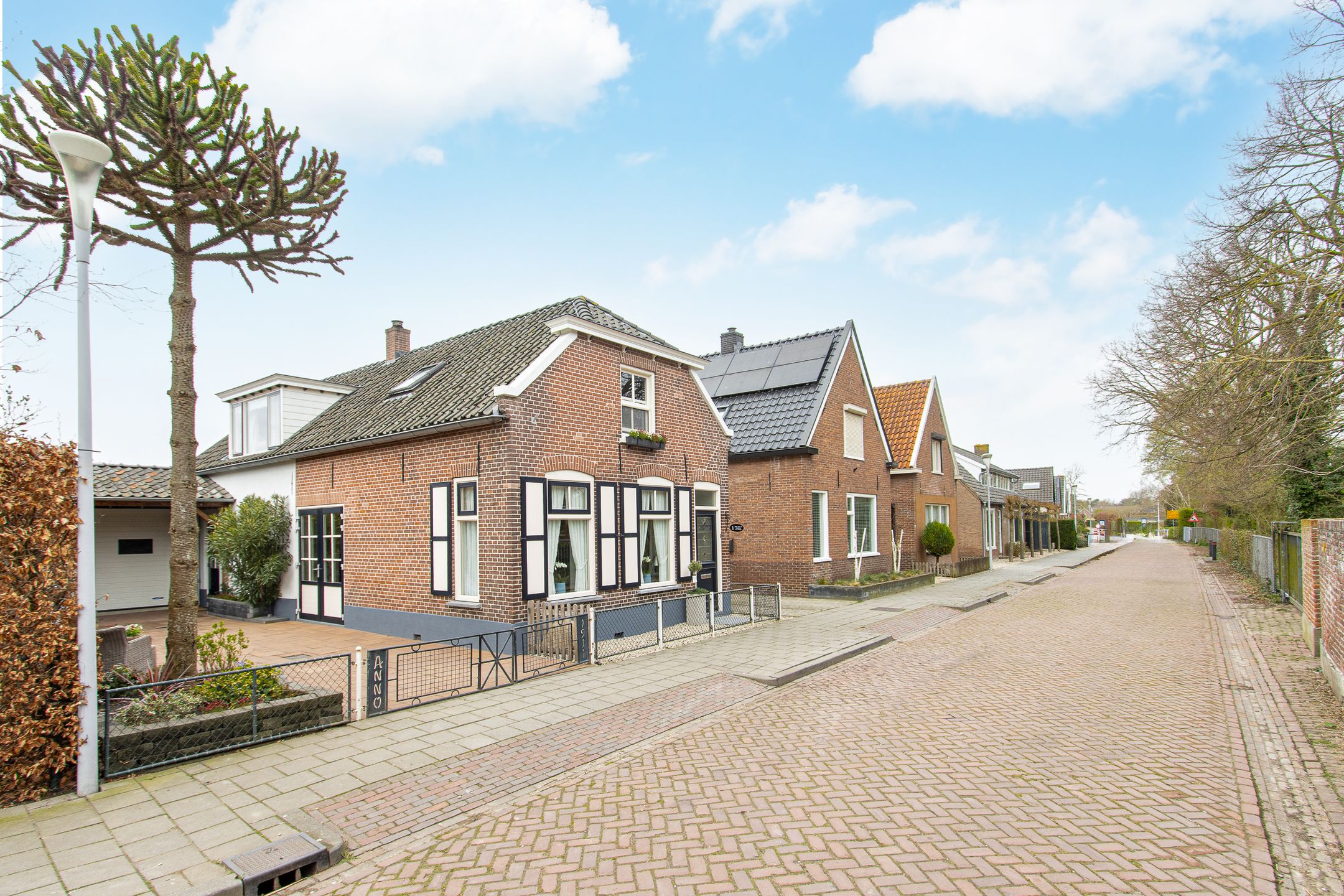 Foto 45 van Schoolstraat 1