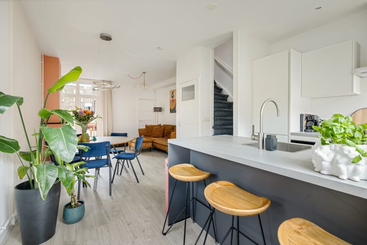 Photo 3 of Minahassastraat 15-BS