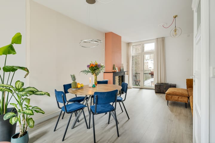 Photo 4 of Minahassastraat 15-BS