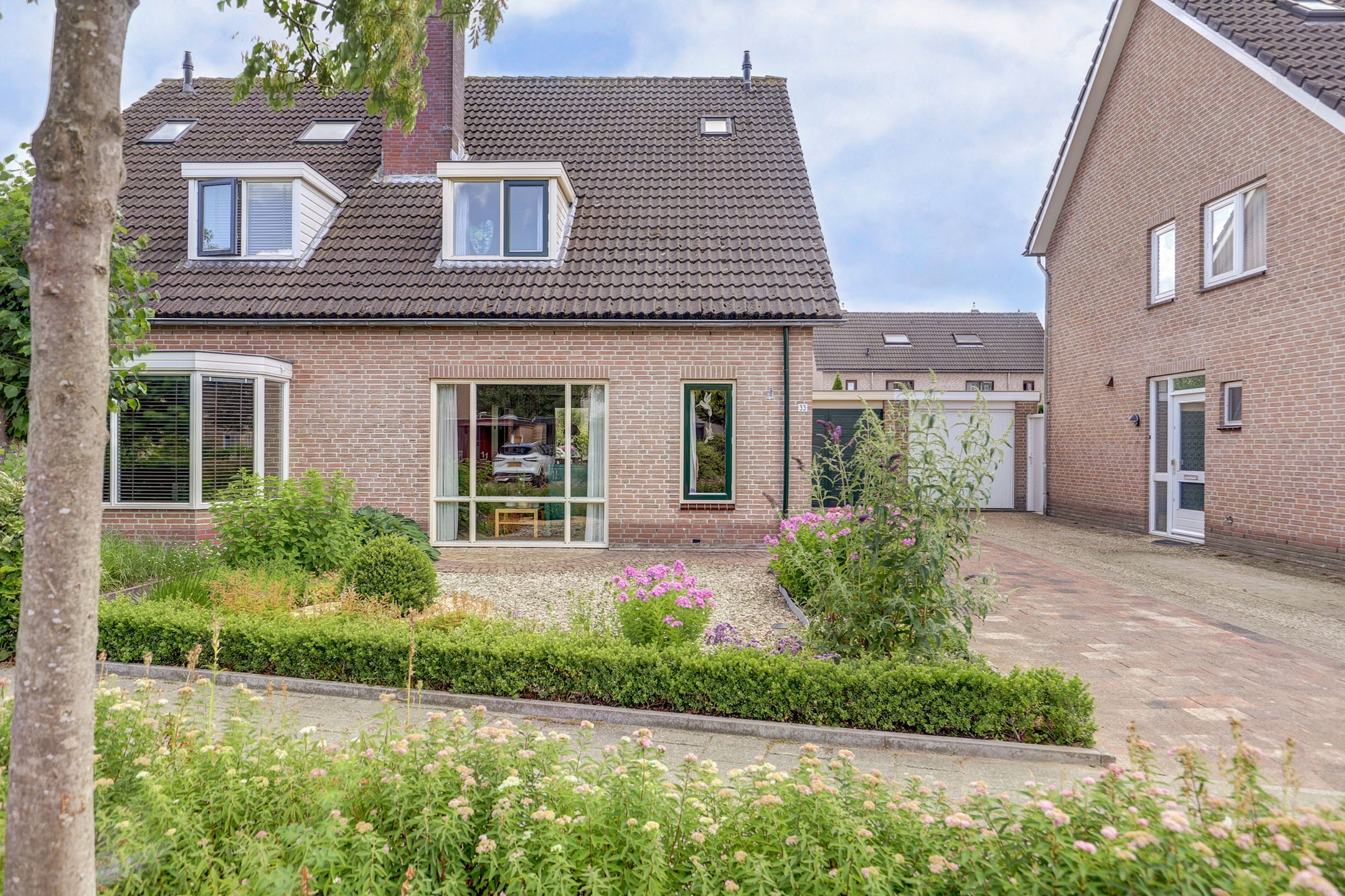 Photo 6 of Henschoterlaan 33