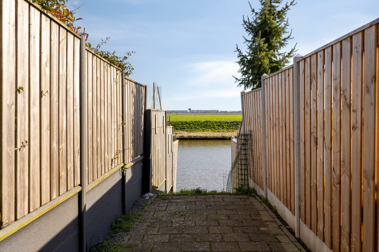 Photo 40 of Nasakonstraat 5