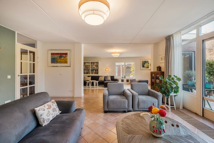 Photo 2 of Meerwedesingel 68