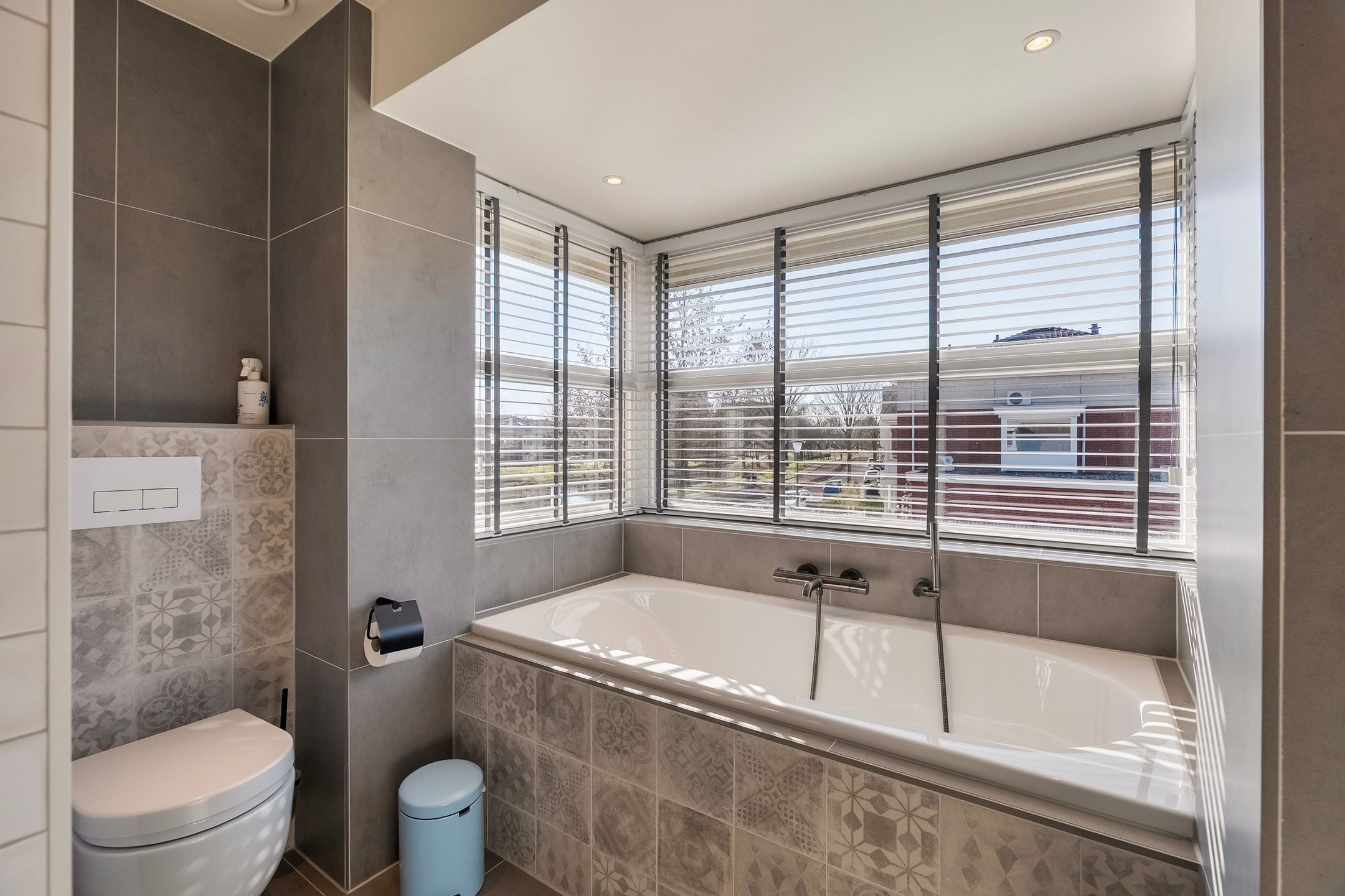 Foto 18 van Meerwedesingel 68