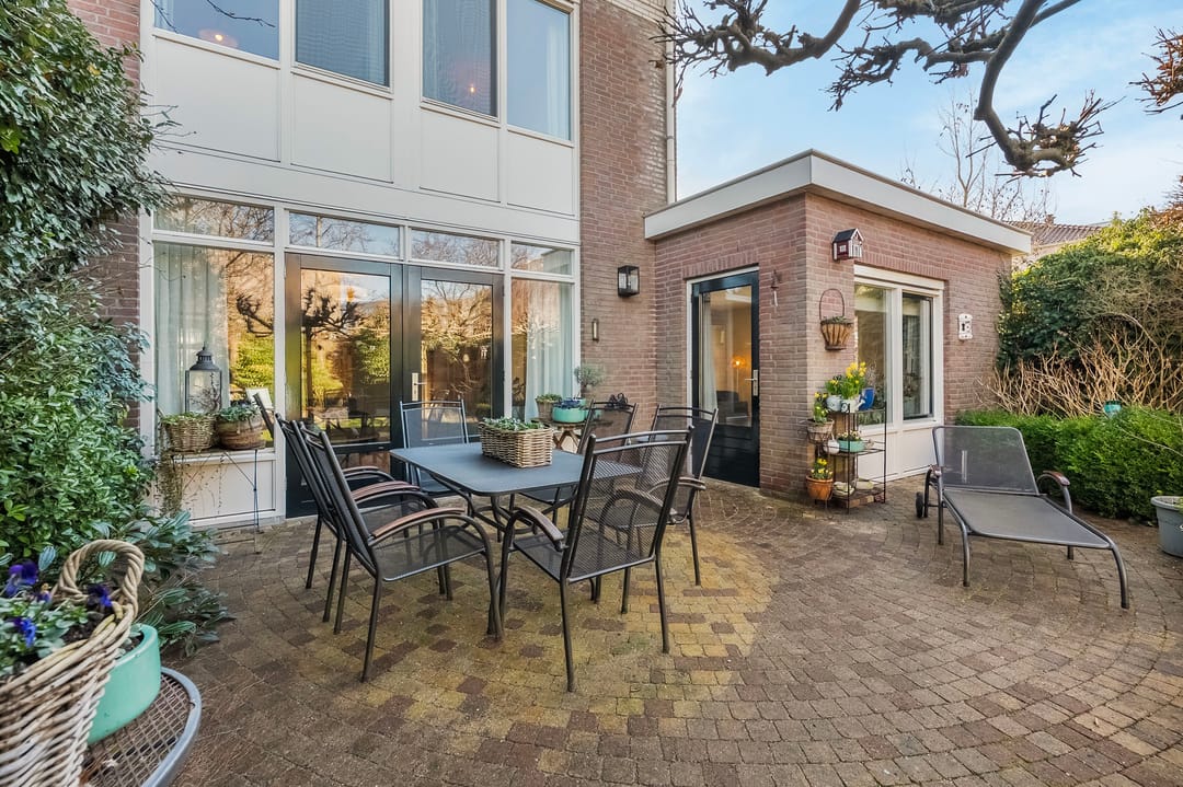 Foto 32 van Meerwedesingel 68