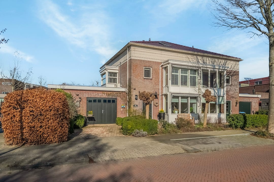 Foto 37 van Meerwedesingel 68