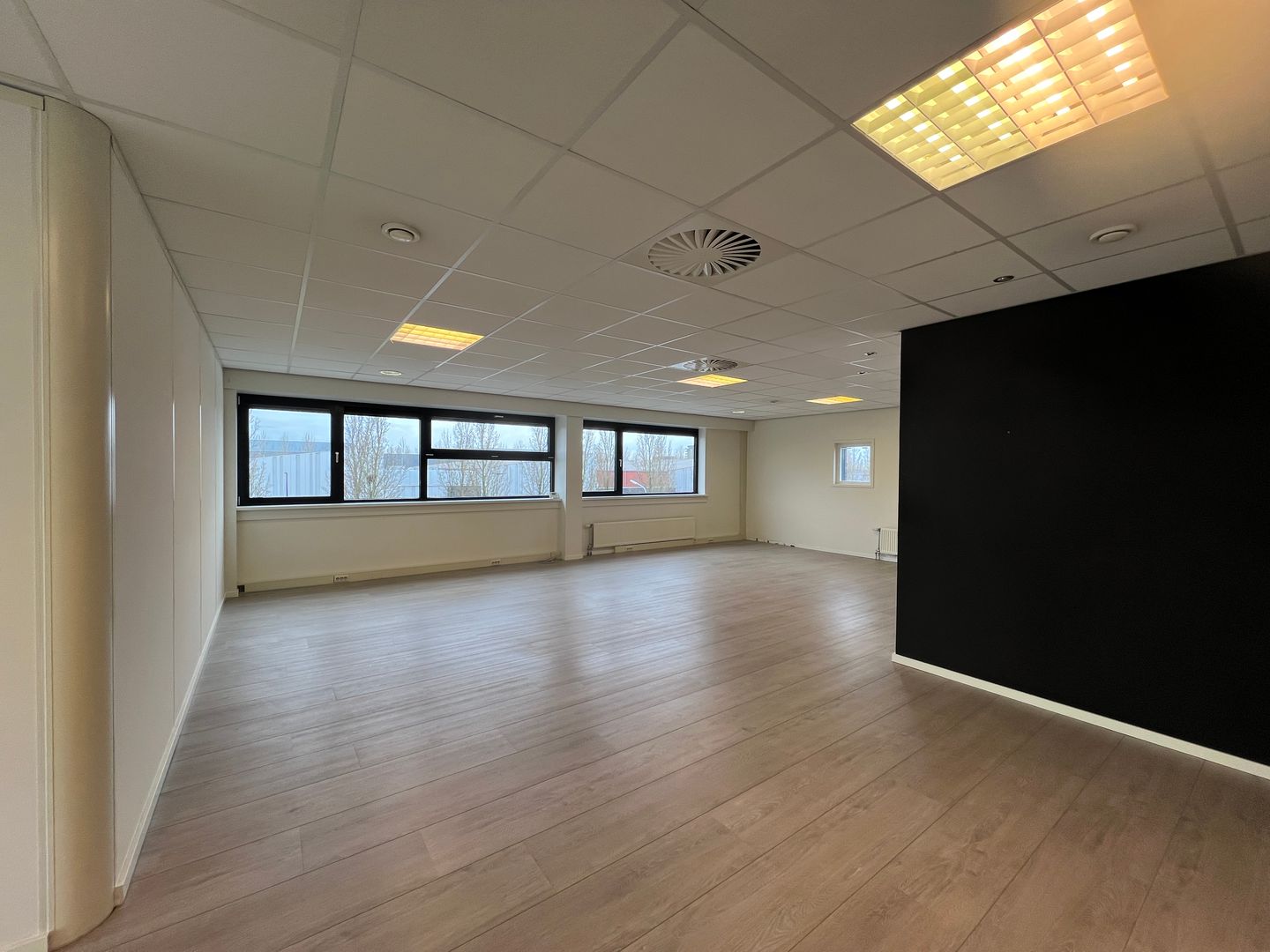 View photo 4 of Jadelaan 38