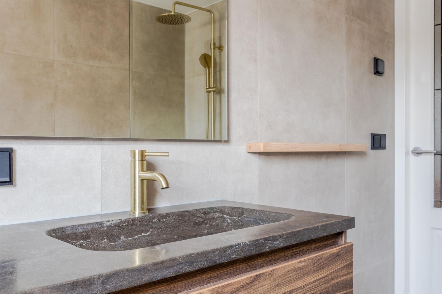 Photo 55 of Middenweg 296