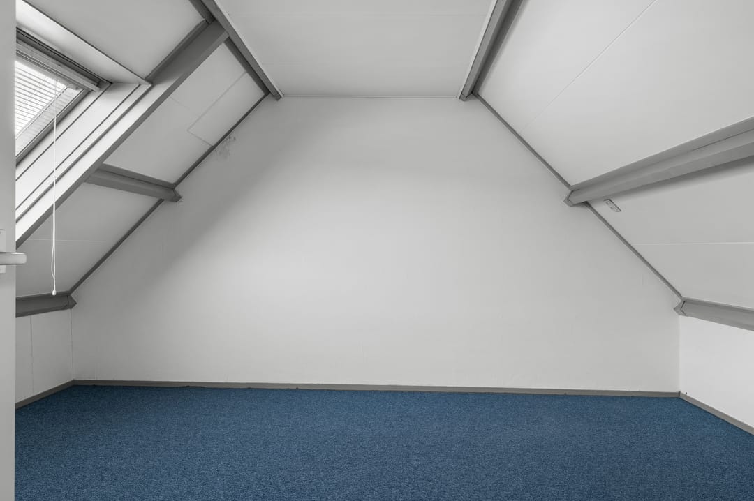 Photo 22 of Karkiet 38