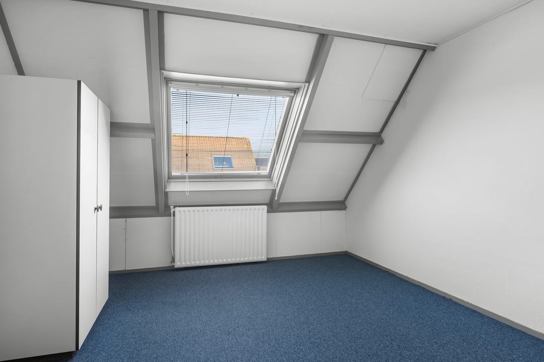 Photo 23 of Karkiet 38