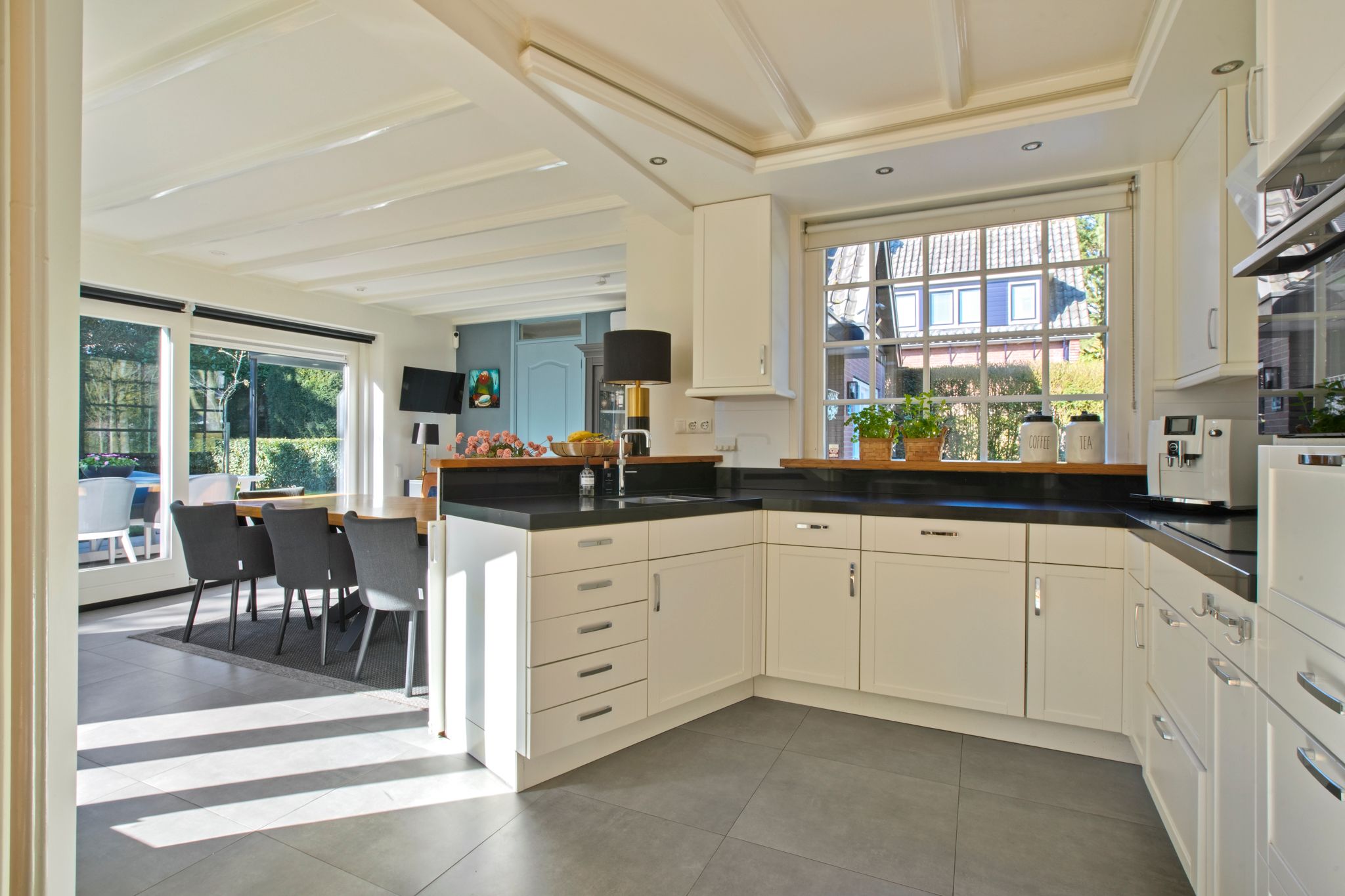 Photo 12 of Naarderstraat 23