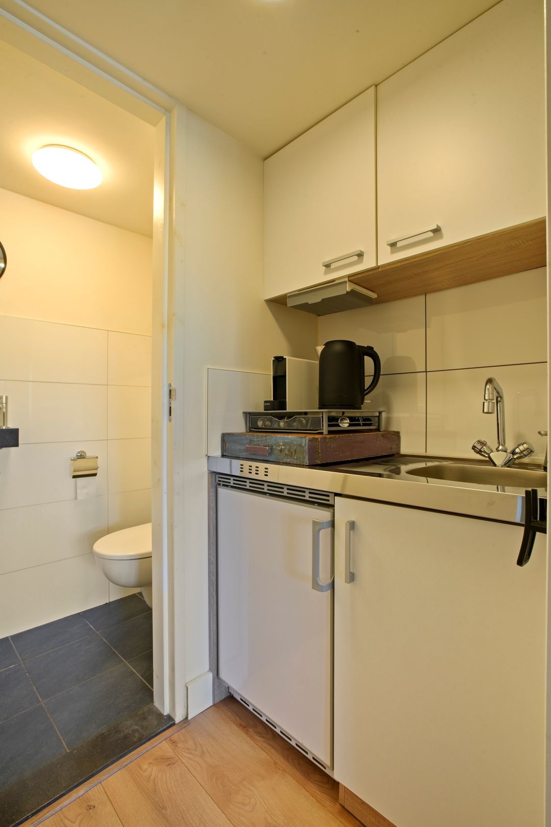 Photo 26 of Naarderstraat 23