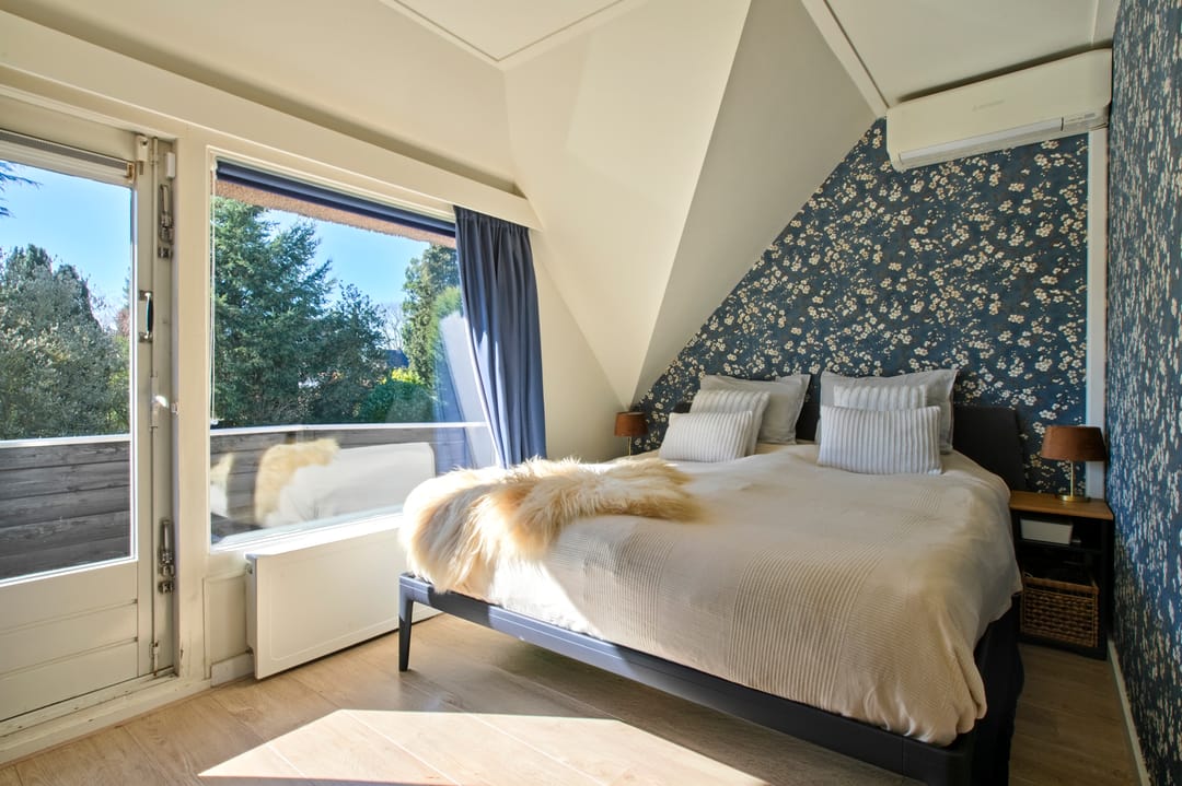 Photo 38 of Naarderstraat 23