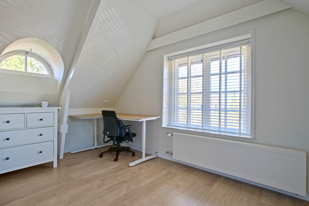 Photo 46 of Naarderstraat 23