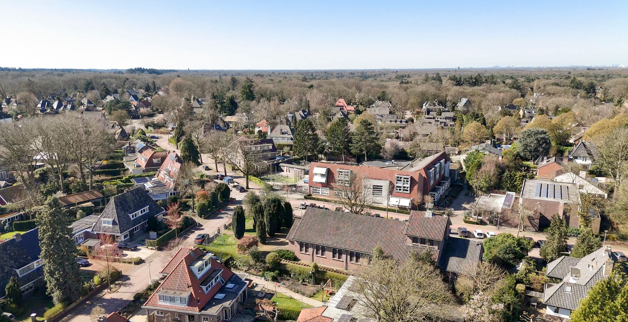 Photo 57 of Naarderstraat 23