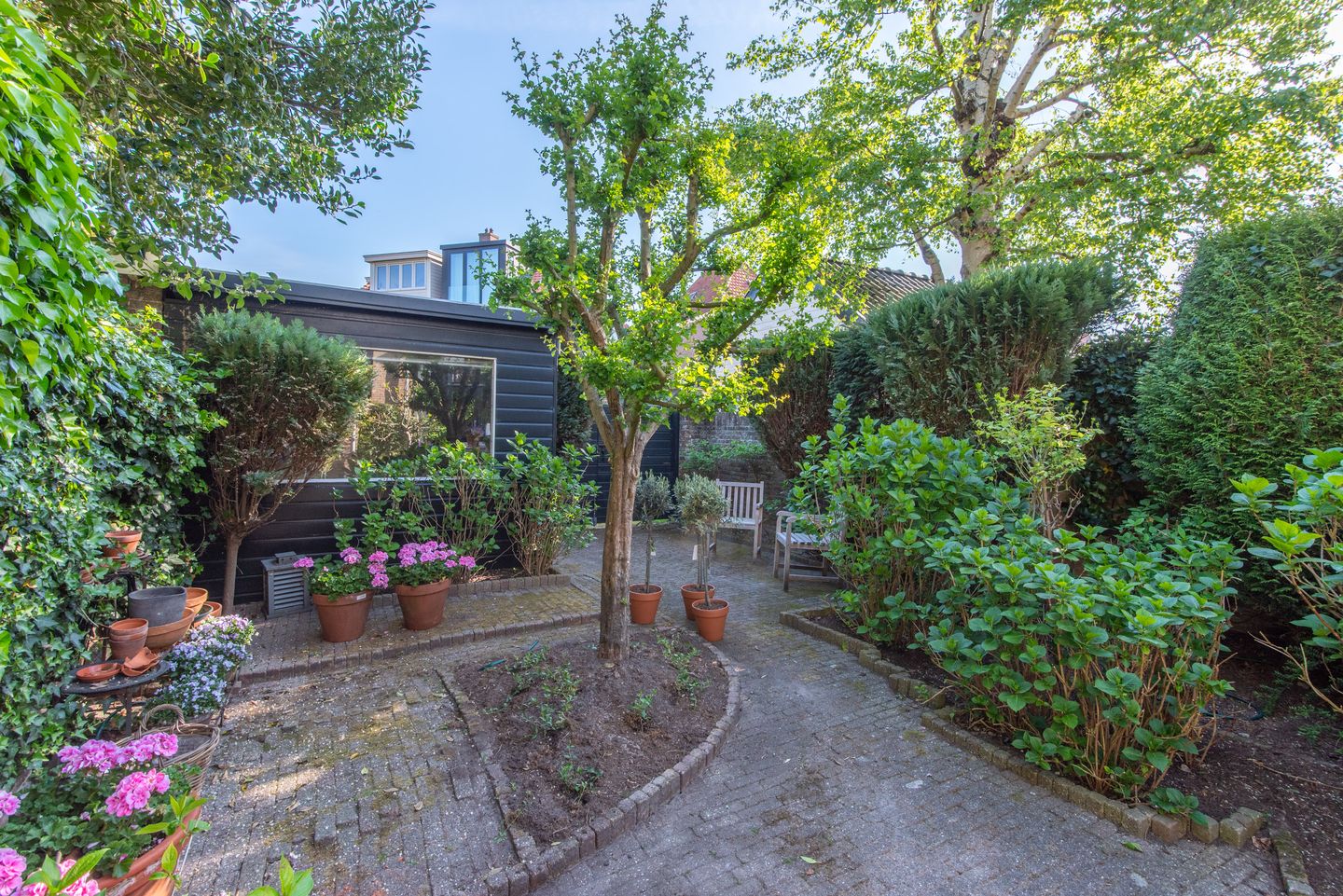 Foto 25 van Emmastraat 9