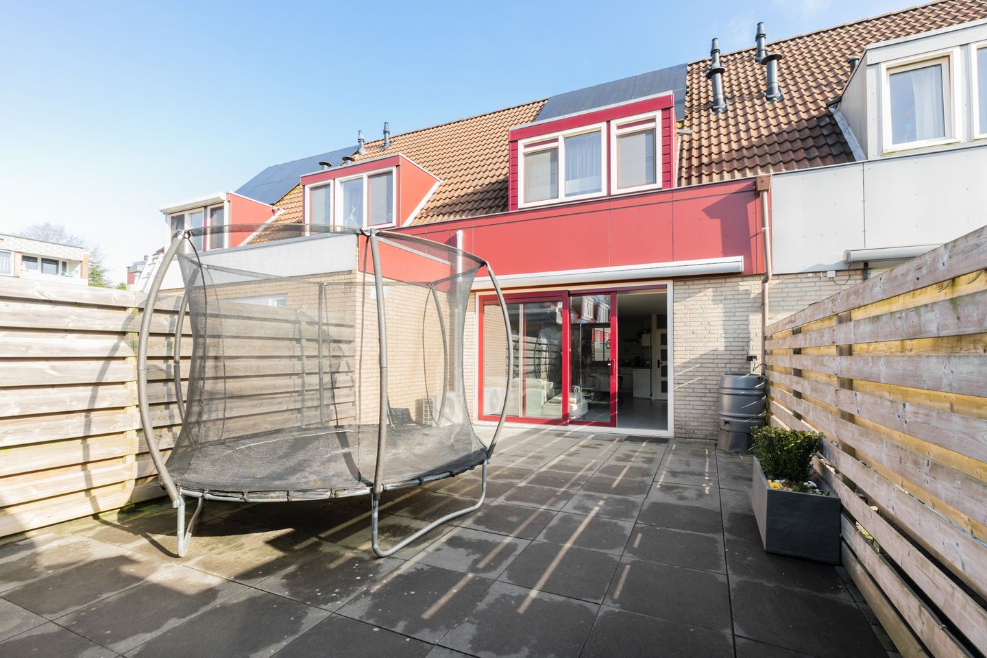 Photo 44 of Roer 272