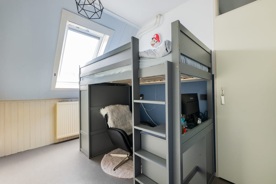 Photo 28 of Roer 272