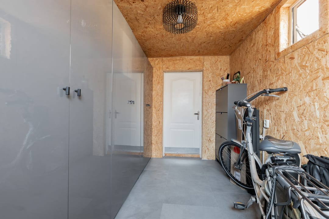 Photo 38 of Roer 272