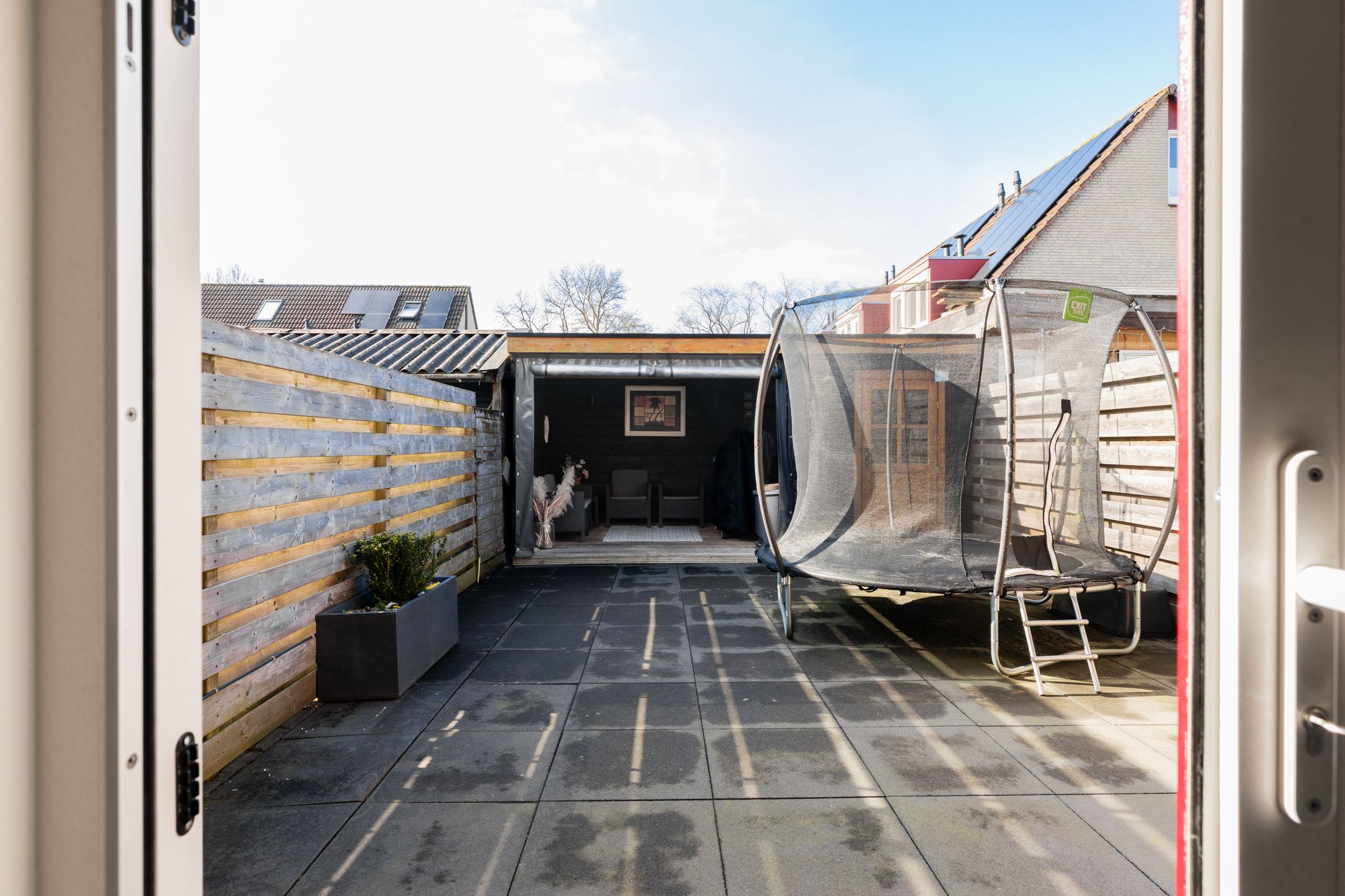 Photo 39 of Roer 272