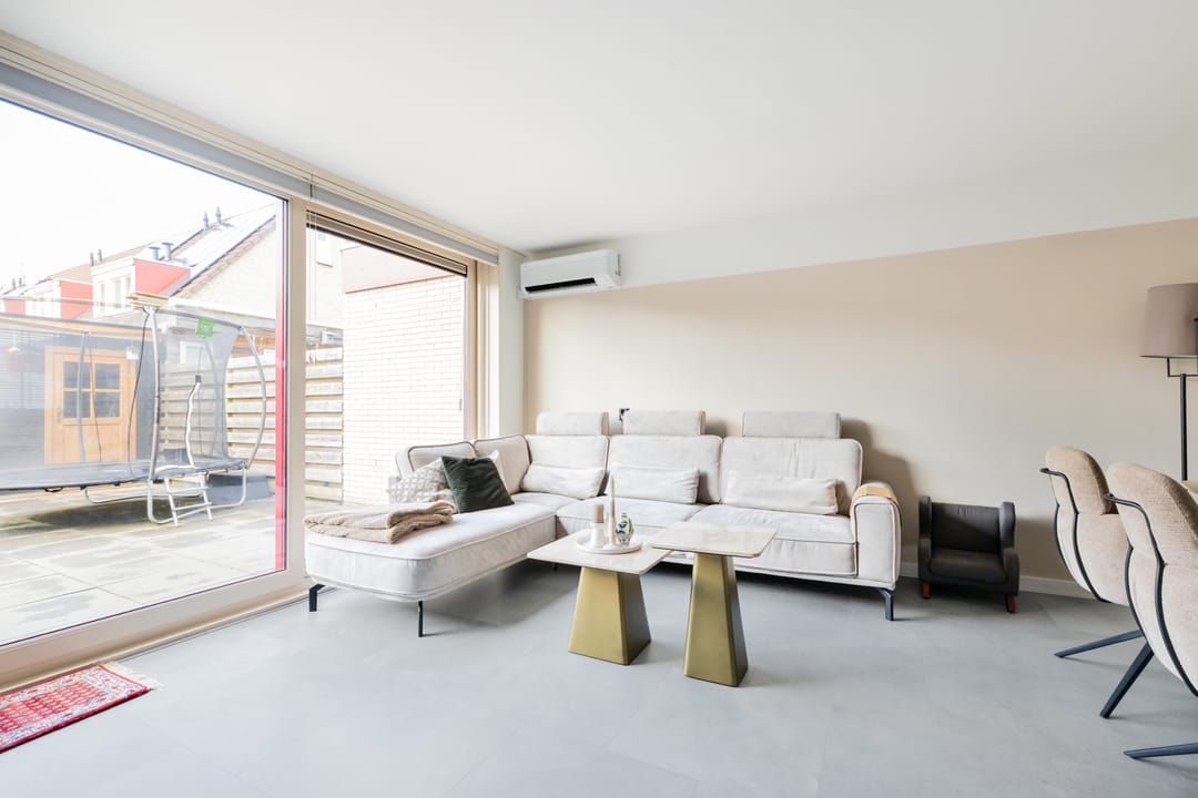 Photo 13 of Roer 272