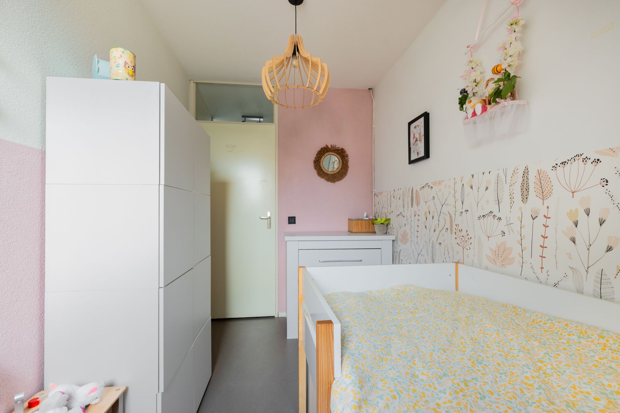 Photo 27 of Roer 272