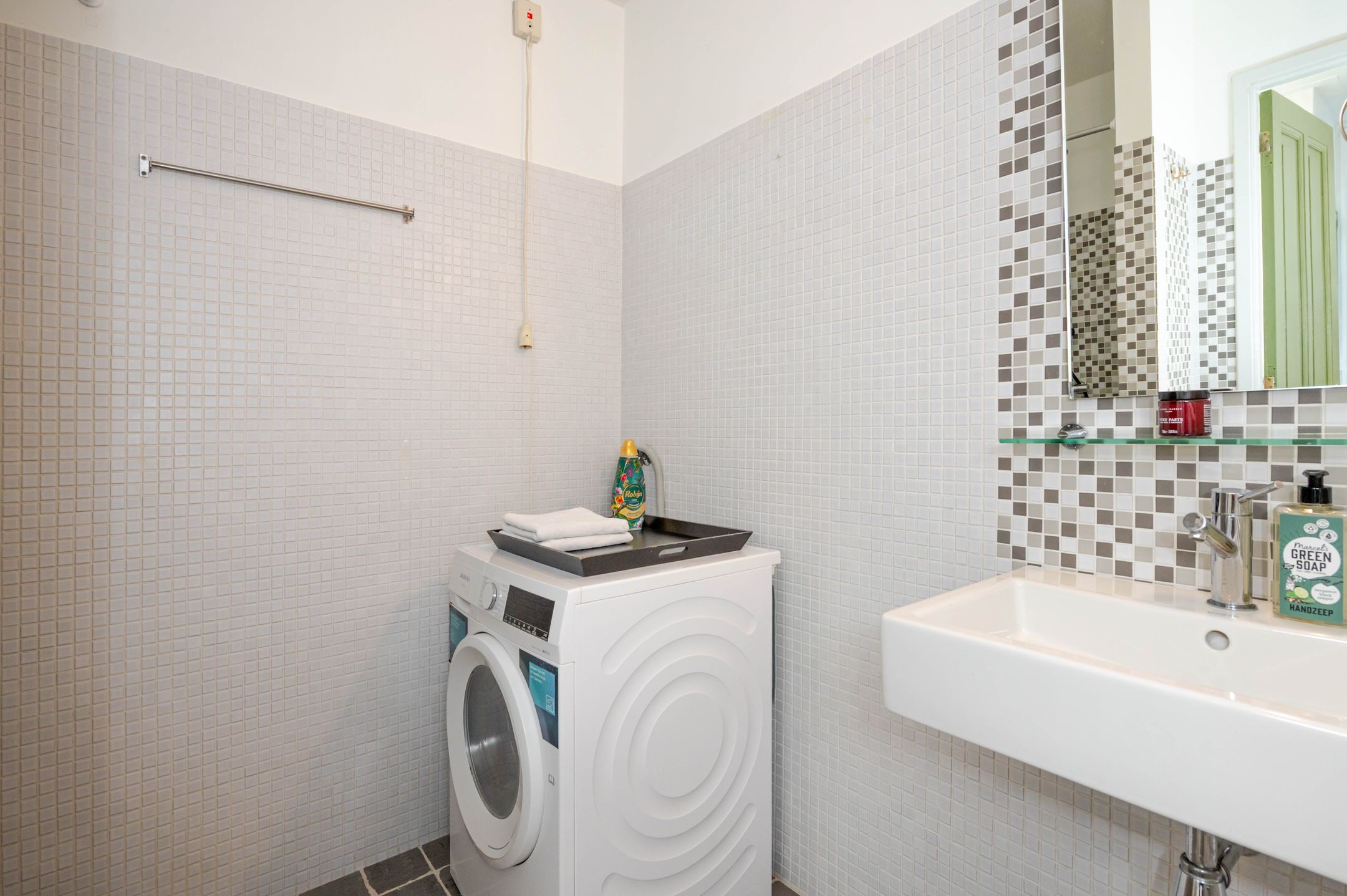 Photo 42 of Fultonstraat 173