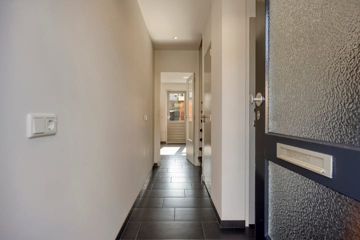 Photo 4 of Monseigneur Zwijsenstraat 3