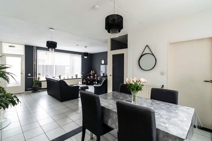 Photo 5 of De Pellenwever 96