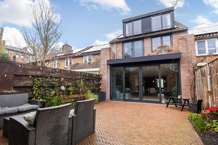 Photo 2 of Schiestraat 90