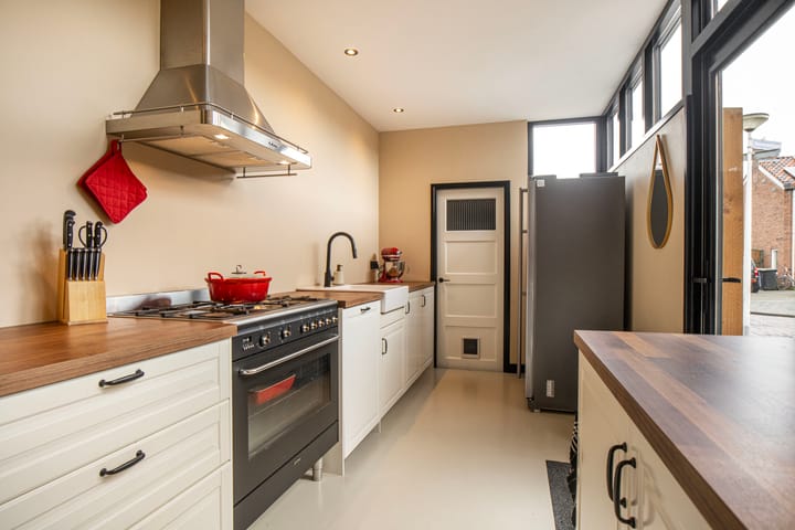 Photo 3 of Schiestraat 90