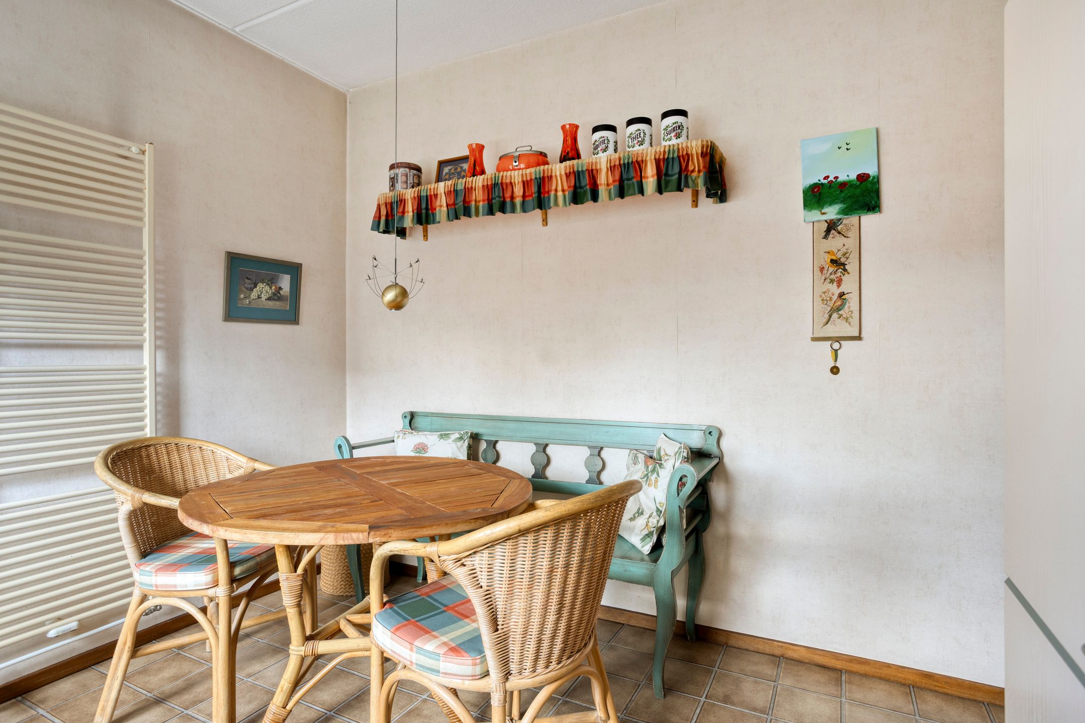 Detached House with Garage and Private Garden — 11
