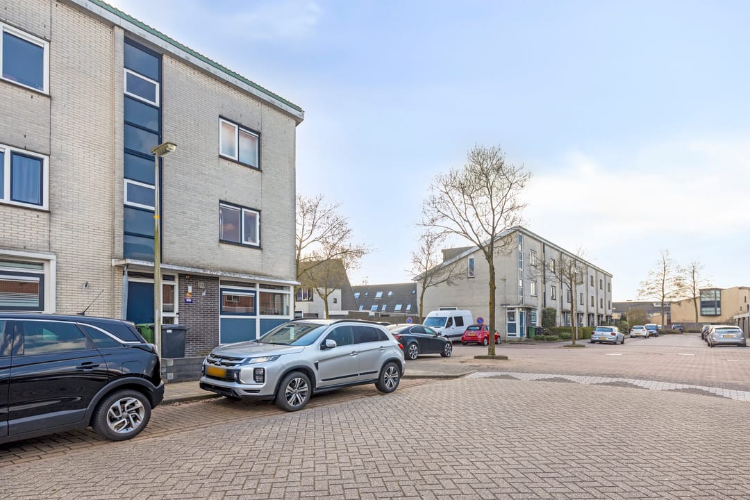 Photo 38 of Barbadosstraat 55