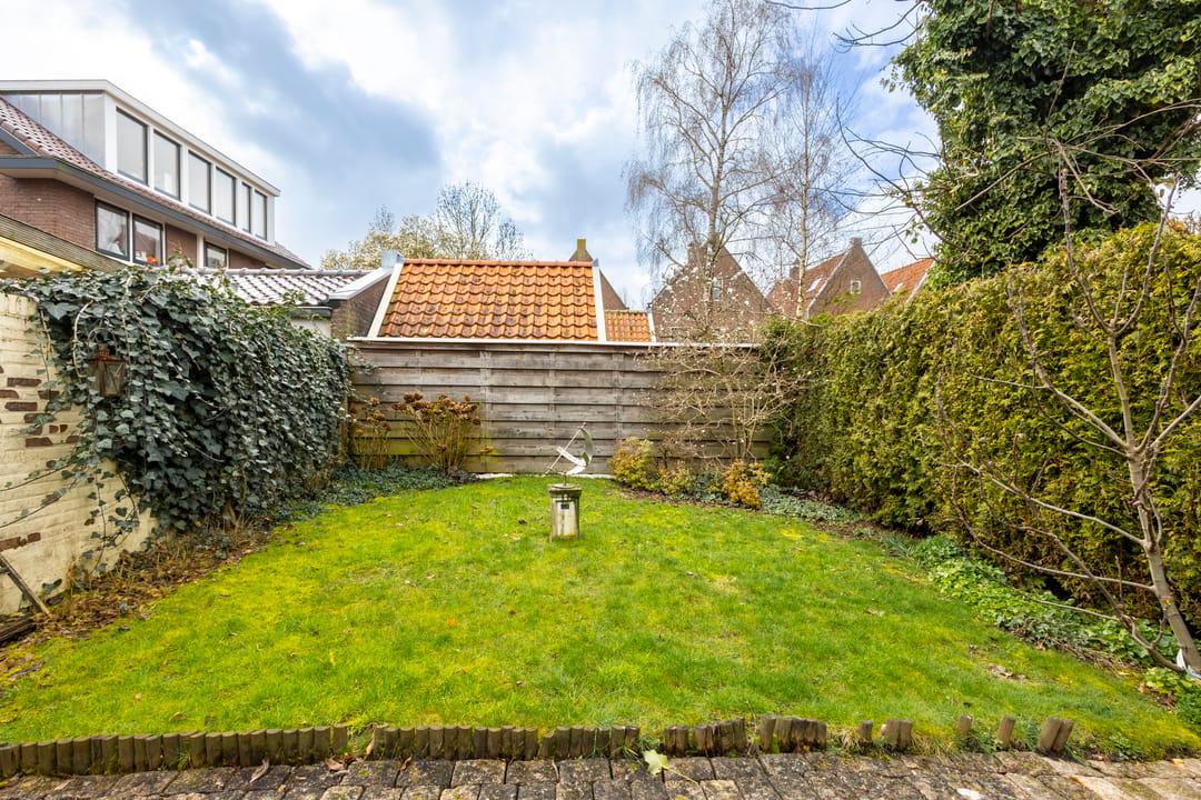 Historic Canal-Side Terraced House with Renovation Potential in Nieuwpoort Fortifications — 20