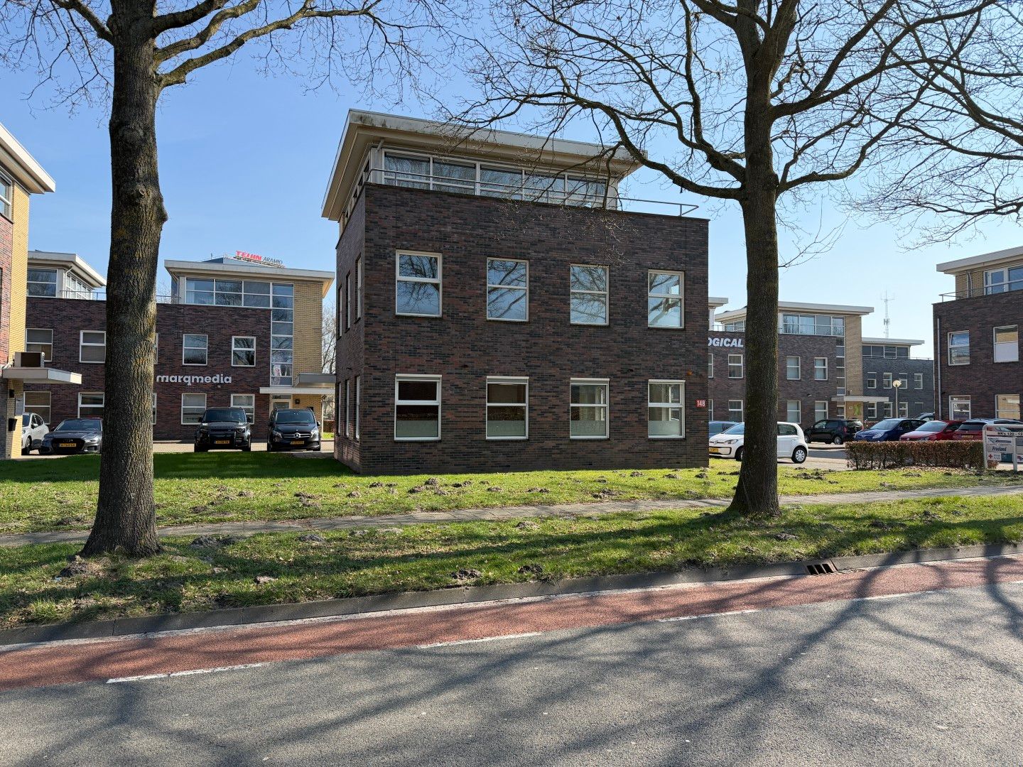 View photo 2 of Nijbracht 148