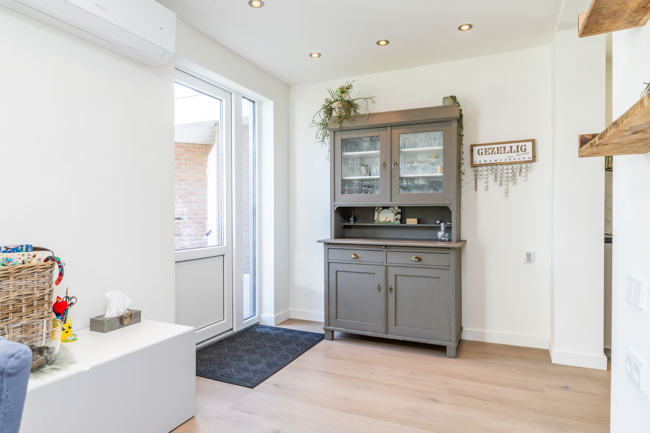 Photo 12 of Burg. Beckersstraat 9