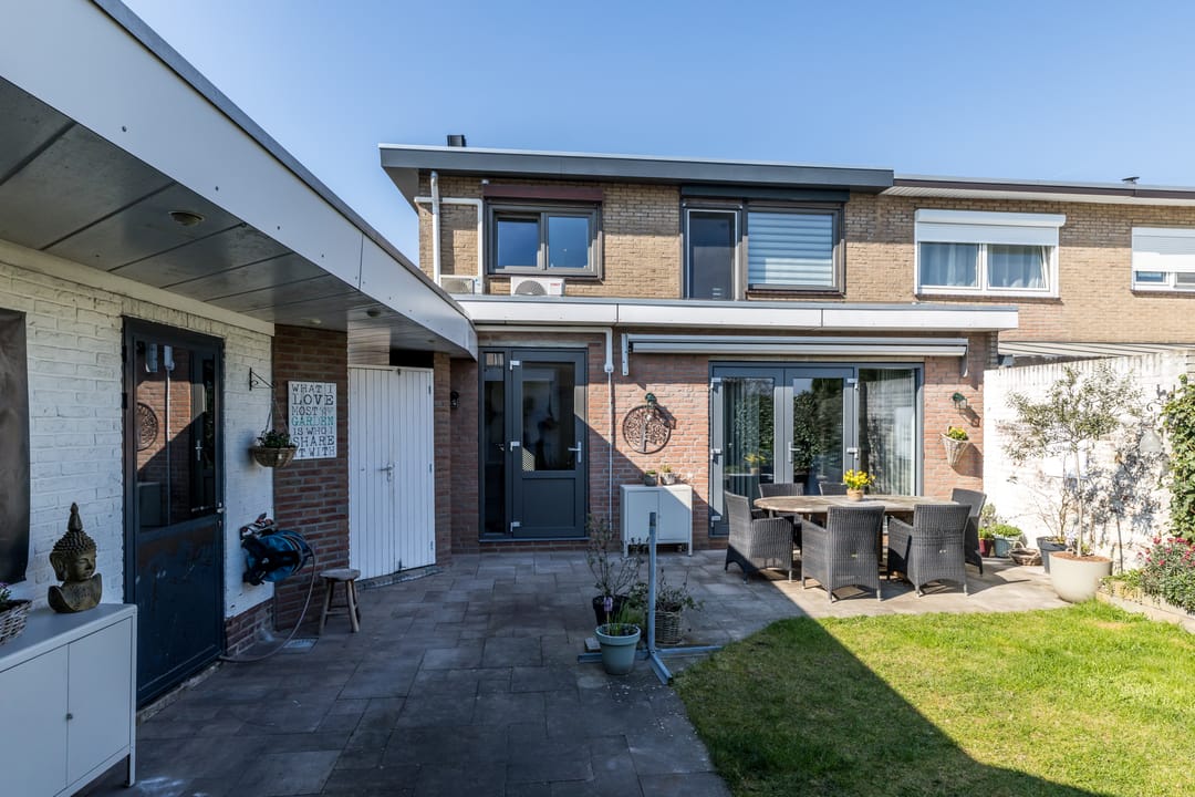 Photo 31 of Burg. Beckersstraat 9