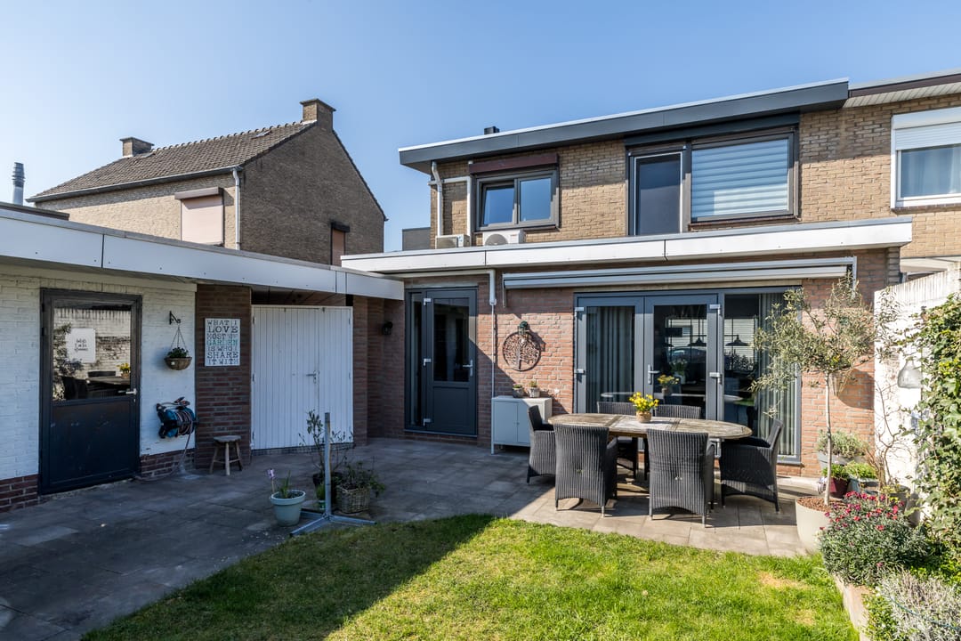 Photo 32 of Burg. Beckersstraat 9