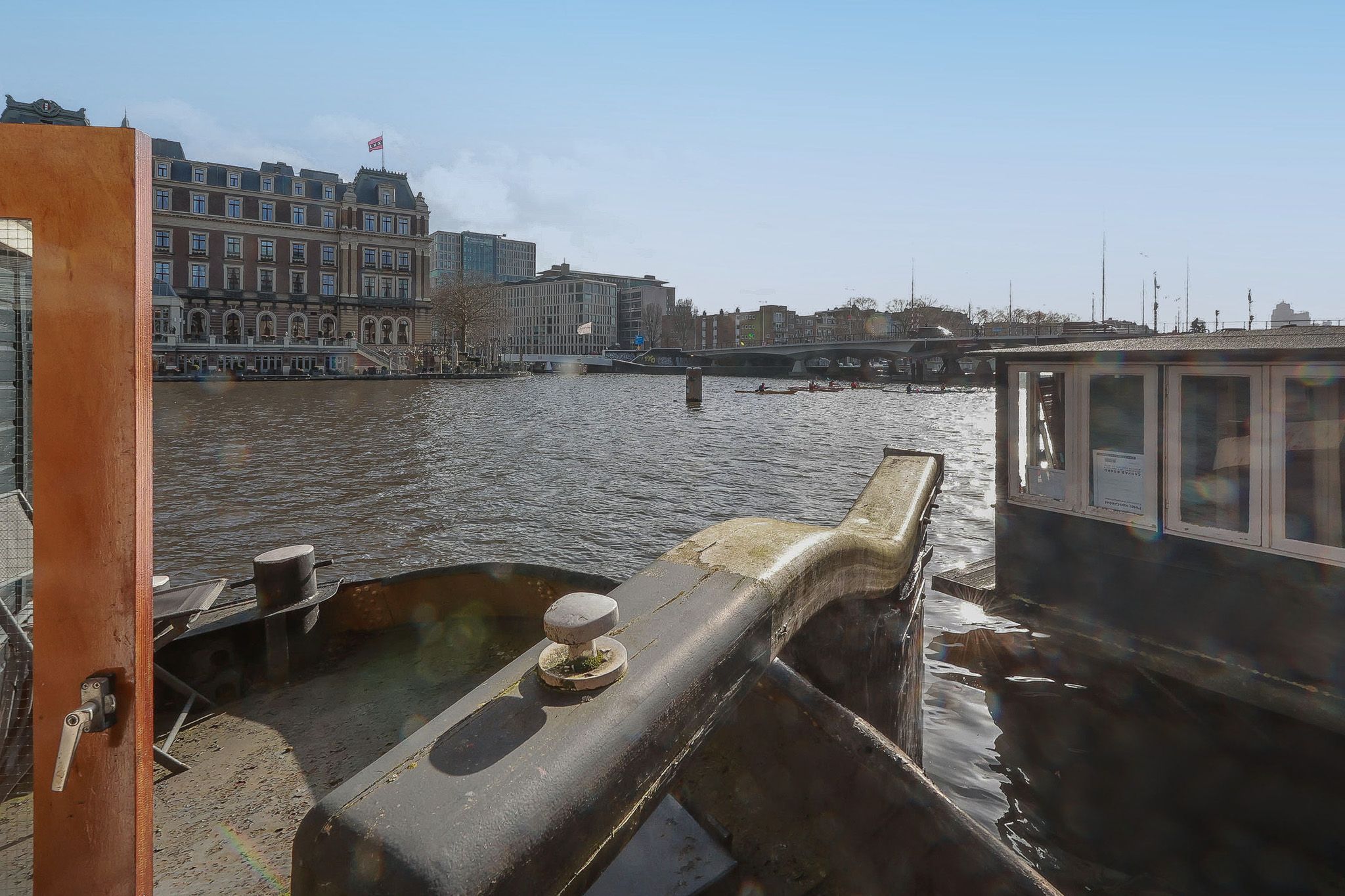Unique Houseboat with Amstel Views in Amsterdam — 18
