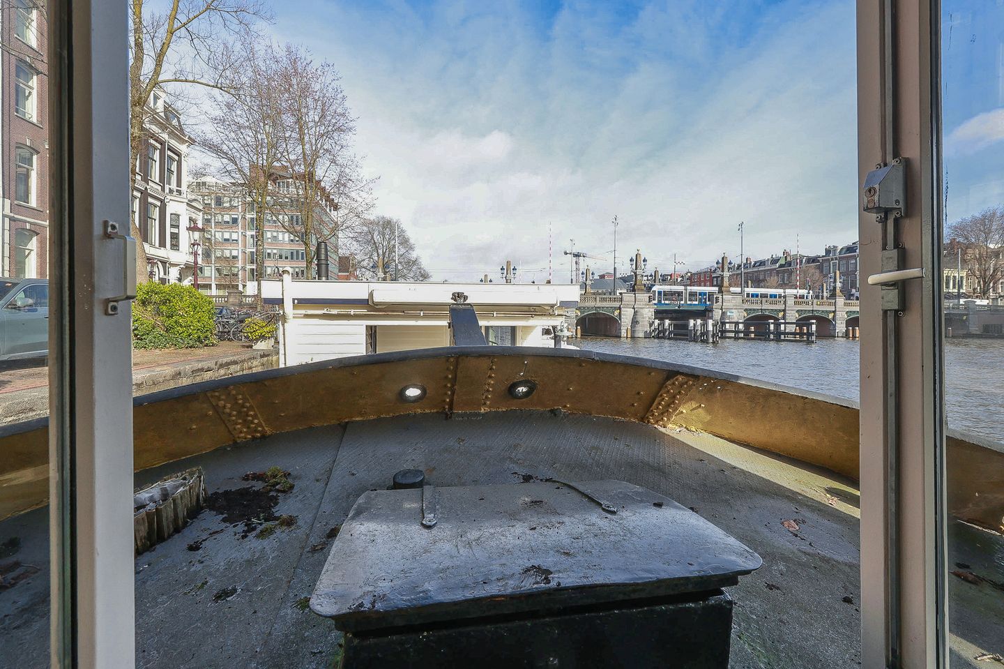 Unique Houseboat with Amstel Views in Amsterdam — 19