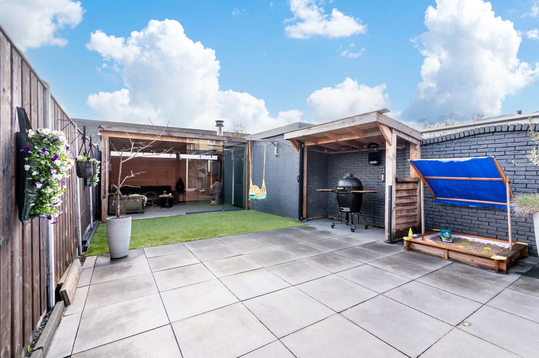 Spacious and Modernized Terraced House with Energy Label A and Luxury Bathroom in Welgelegen — 23